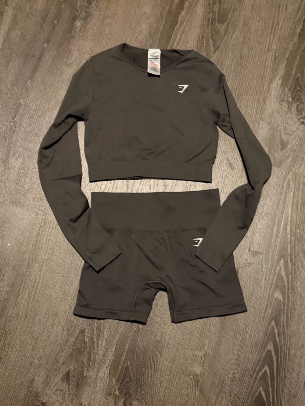 Gymshark Long Sleeve Cropped Top & High Waist Shorts Set - olive green